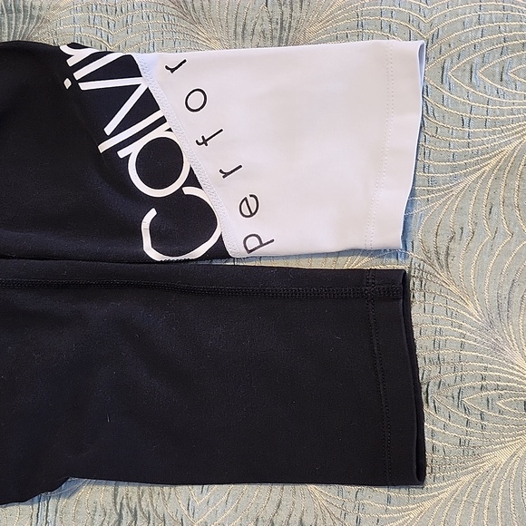 Calvin Klein Performance Stretch Cropped Leggings - Picture 7 of 11